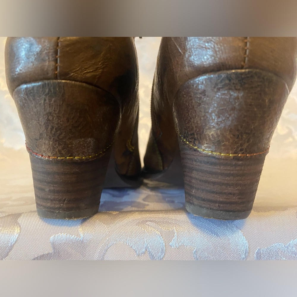 Worn once L’Artiste Spring Step Leather Booties, Bestlove, Size 38, US 7.5-8 - Picture 6 of 13